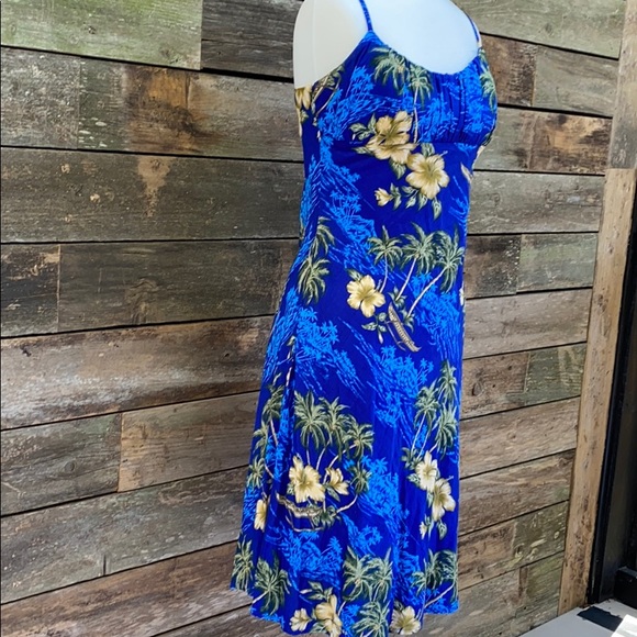 Aloha hunt Hawaii dress - Picture 3 of 7